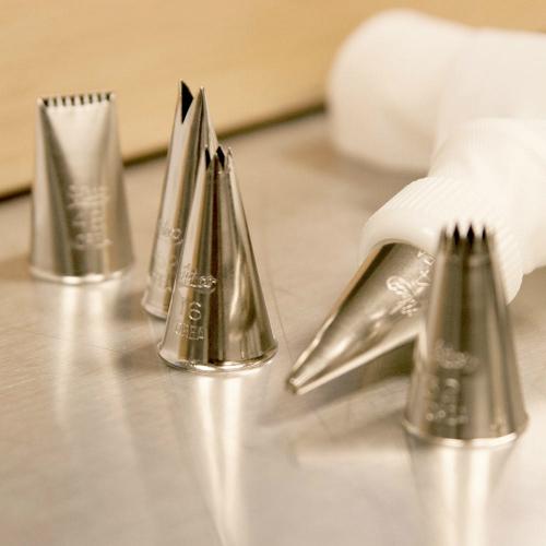 Ateco 8 piece Cake or Cookie Decorating Set - Image 2