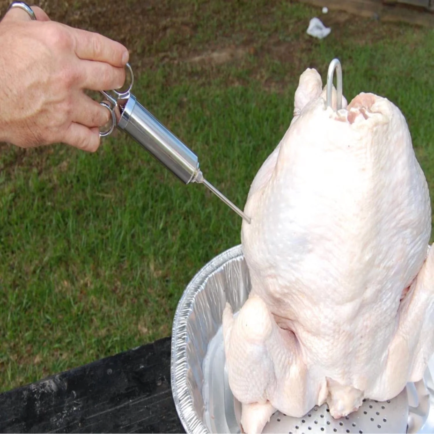 Bayou Classic 2 Ounce Stainless Steel Seasoning Injector - Image 2