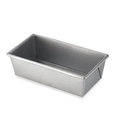 Chicago Metallic Commercial II 1 lb. Loaf Pan