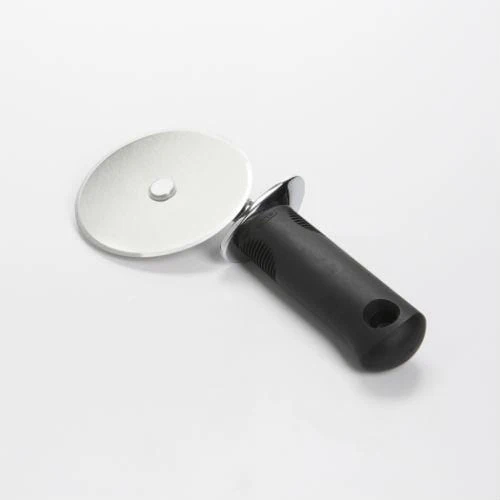 OXO Good Grips 4in Pizza Wheel - Image 2