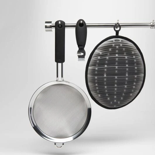 OXO Good Grips 6 in Strainer - Image 3