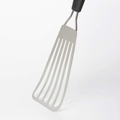 OXO Good Grips Fish Turner - Image 2