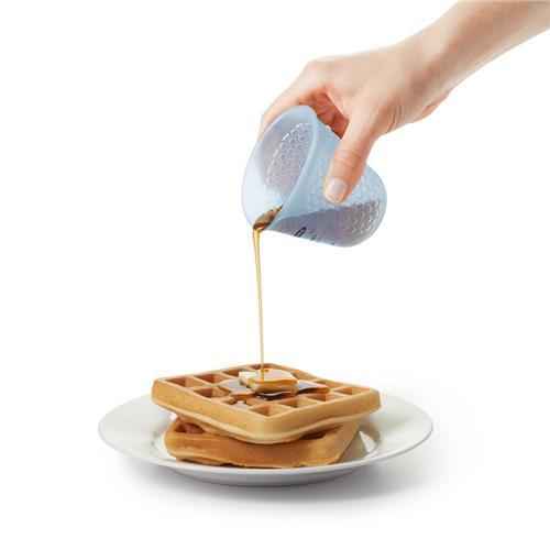 OXO Good Grips Mini inSqueeze & Pourin Silicone Measuring Cup - Image 4