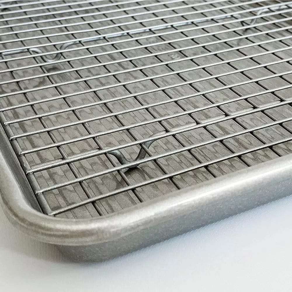 USA Pan Half Sheet Pan with Baking Rack - Image 3
